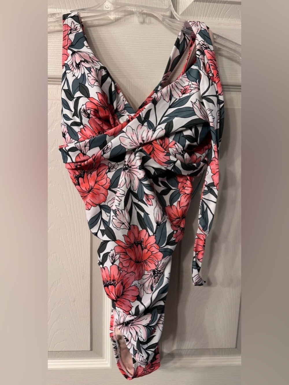 NWOT Kona Sol Floral Pink & White One-Piece Swimwear